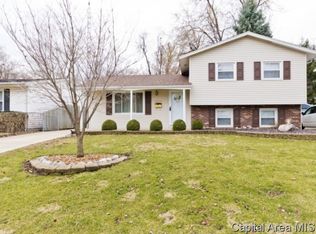 2516 Somerton Rd, Springfield, IL 62702