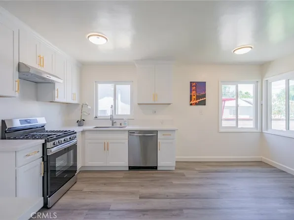 537 W F St, Ontario, CA 91762