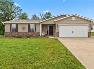 54 Parkway Dr, Troy, MO 63379