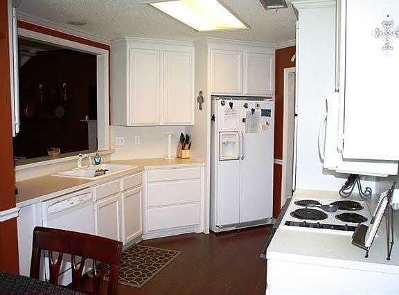 3rd image of 118 Stephanie Dr