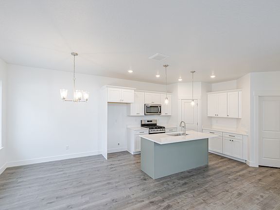 3rd image of 4769 S Olive Ave #411