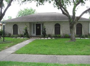 16407 Forest Bend Ave, Friendswood, TX 77546