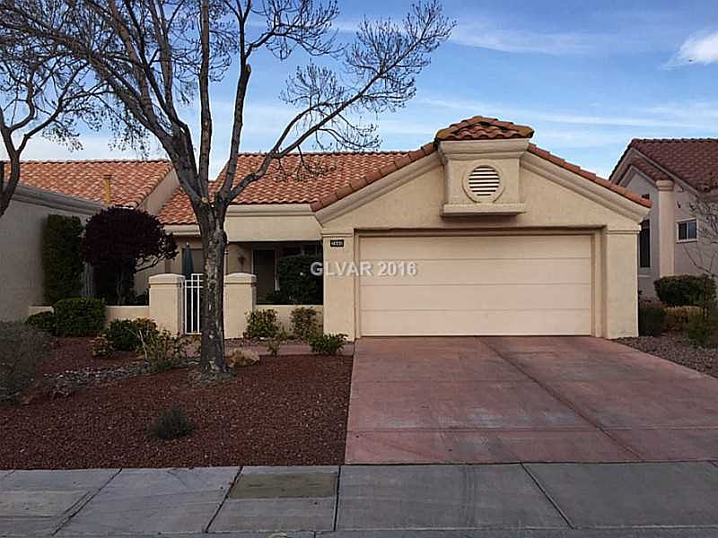 1st image of 2440 Desert Butte Dr