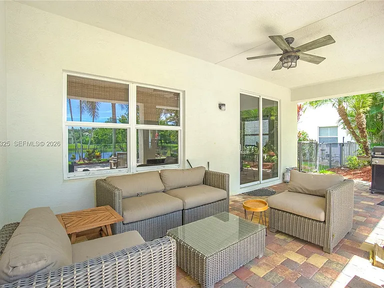 230 Porgee Rock Pl — Photo 10