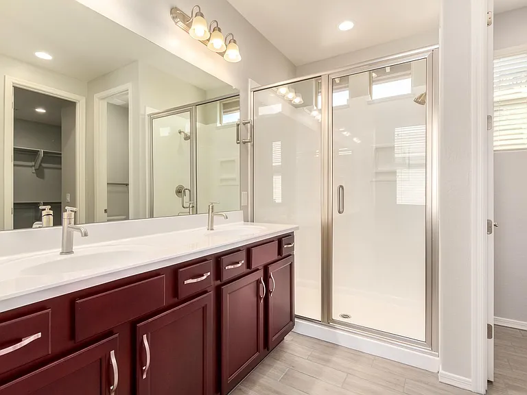 2570 S Quaintance St — Photo 25