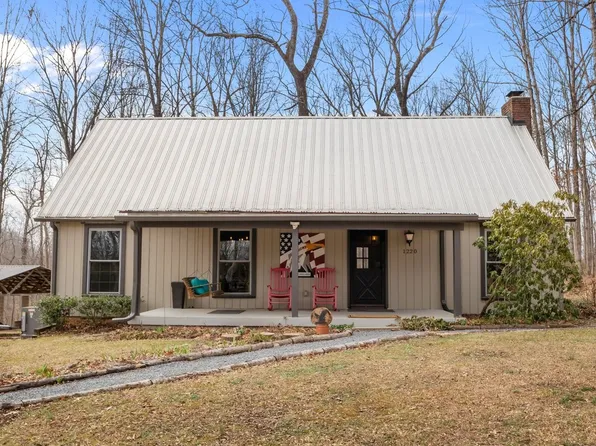 1220 Bald Eagle Dr, Kingston Spgs, TN 37082