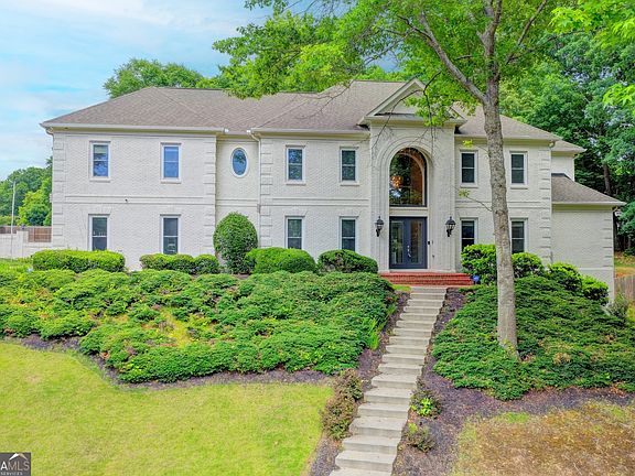 3rd image of 535 Francis Pointe