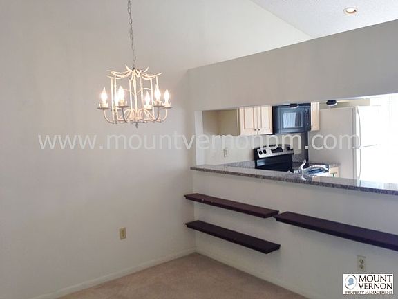 3rd image of 5210 Myrtle Wood