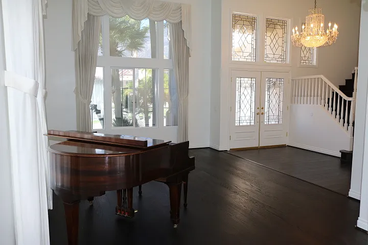 14049 Claremont Ln — Photo 7