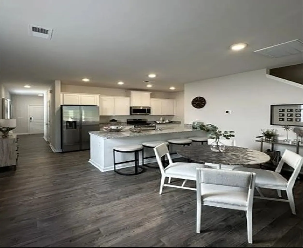 New 4/2.5 Townhome Near Lake Conestee and downtown Mauldin! — Photo 2