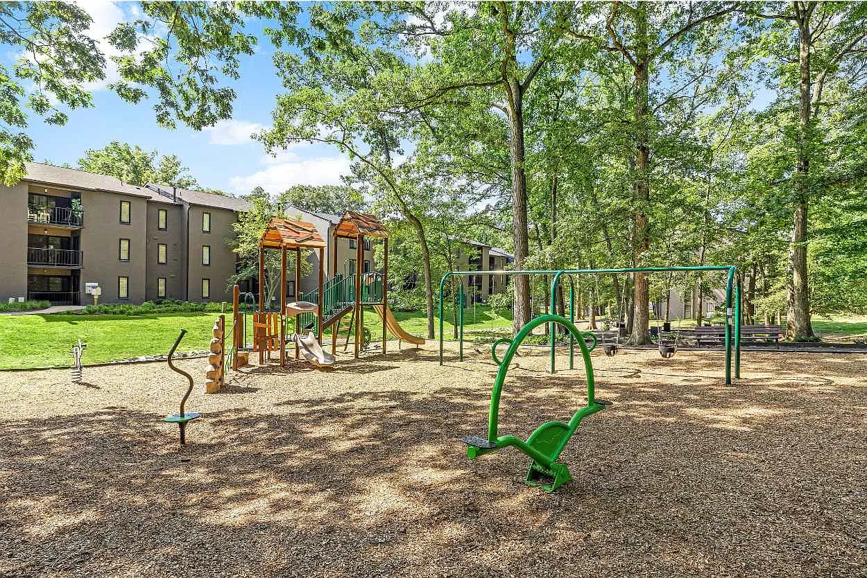 The Springs At Reston — Photo 4