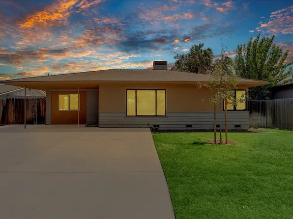 1807 N 11th Avenue, Hanford, CA 93230