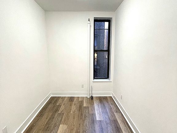 4th image of 588 Amsterdam Ave #5RS