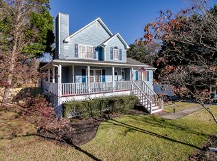 1821 Shady Creek Ln, Lawrenceville, GA 30043