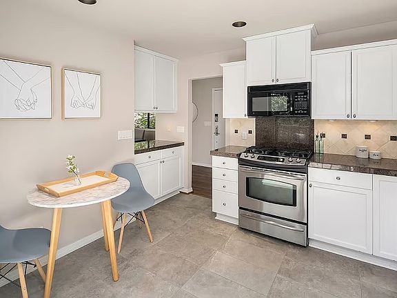 5th image of 1118 Bellefield Park Ln