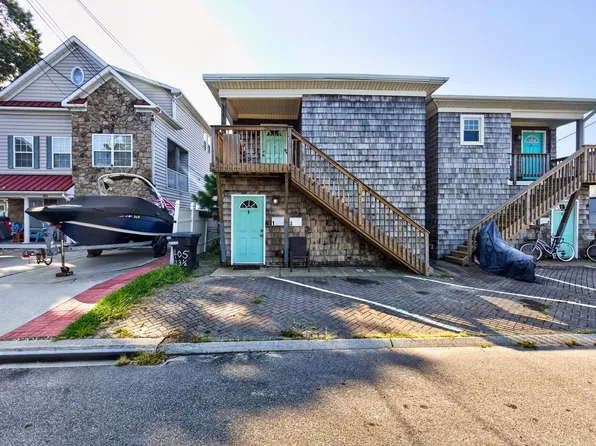 405 23rd 1/2 Street, 405 23rd 1/2 St Unit 3, Virginia Beach, VA 23451