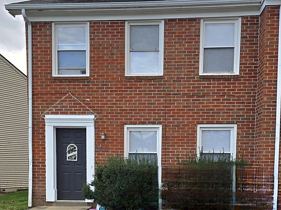 2nd image of 200-228 Strawberry Ln