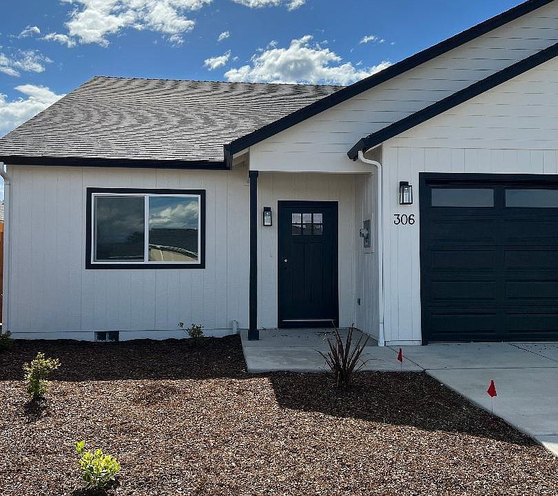 1st image of 306 Moody Ln