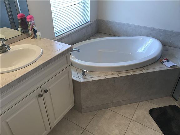 5th image of 3803 W Gator Cir