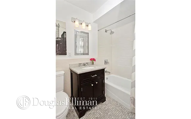 Sold by Douglas Elliman | media 29