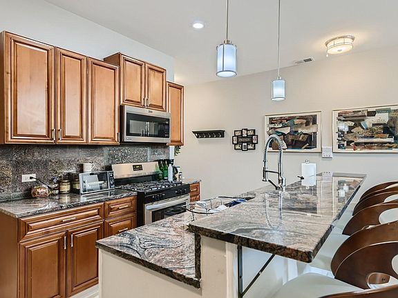 3rd image of 7400 S Stony Island Ave #201