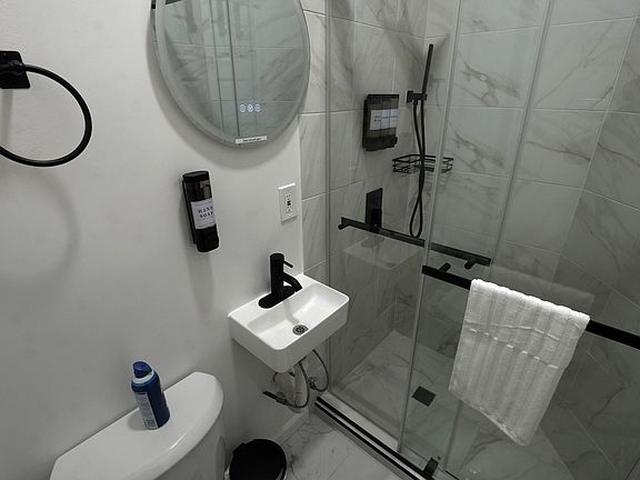 4th image of 2712 Seymour Ave #2F