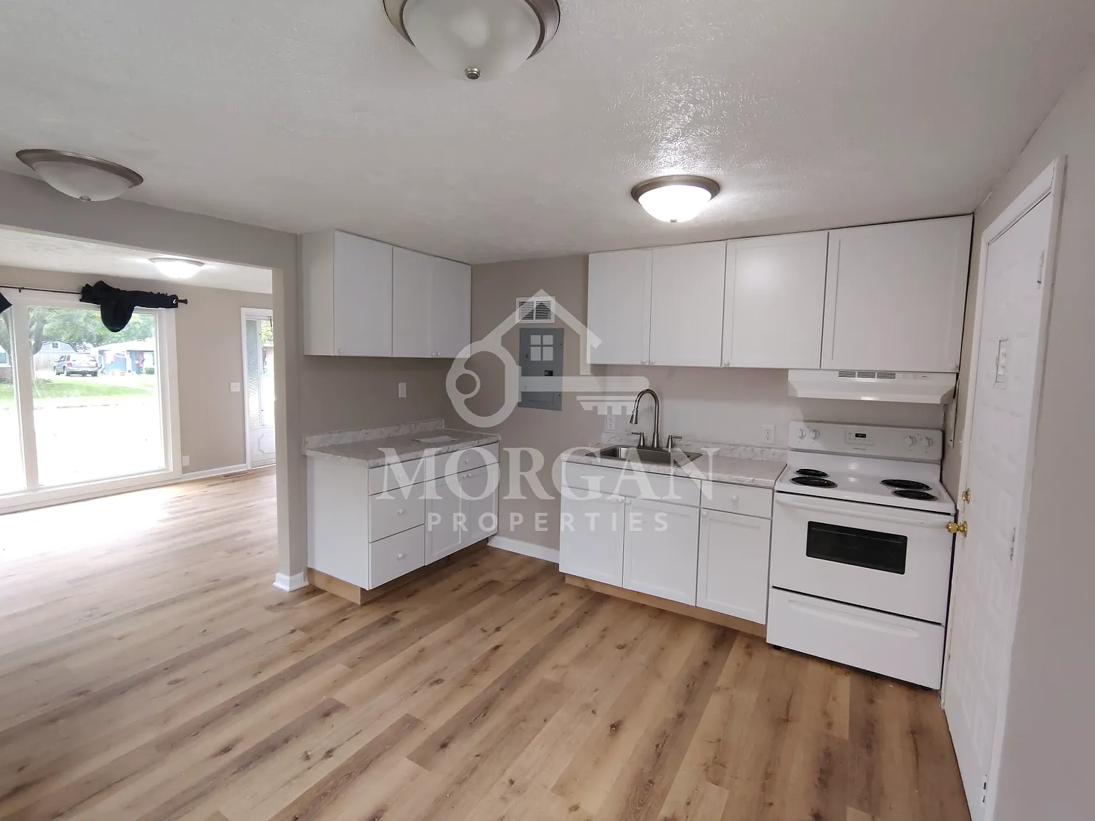 904 Woodlawn Drive - 1 — Photo 3