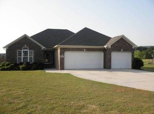 114 Nathan Dr, Owens Cross Roads, AL 35763