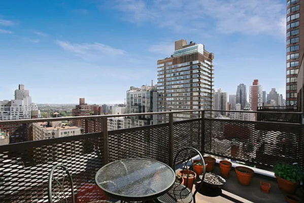 Sold by Citi Habitats | media 9