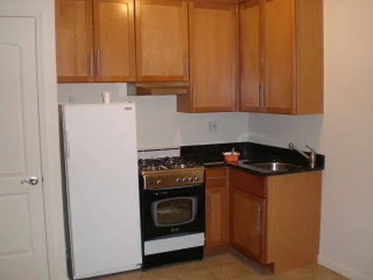 Rented by Catalyst Group Realty | media 17