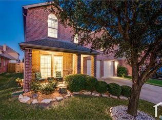 215 Parakeet Dr, Little Elm, TX 75068