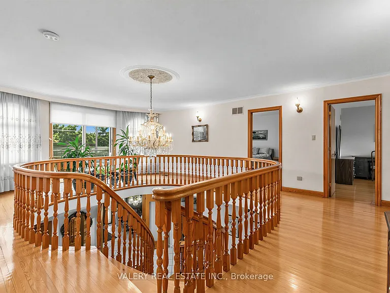 370 Maple Leaf Dr — Photo 21