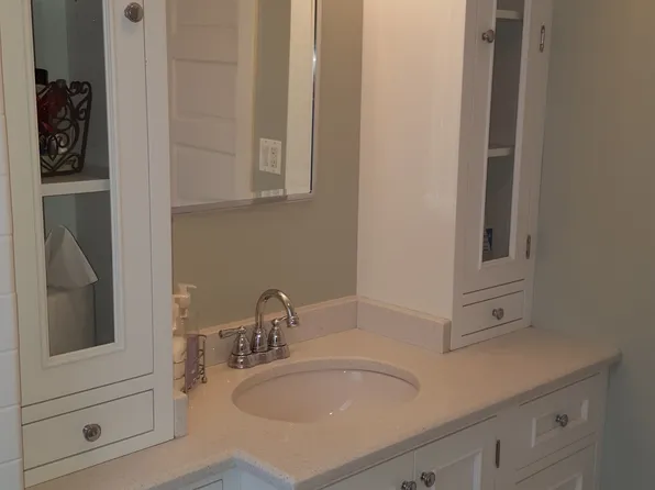 604 E Liberty Dr, Wheaton, IL 60187