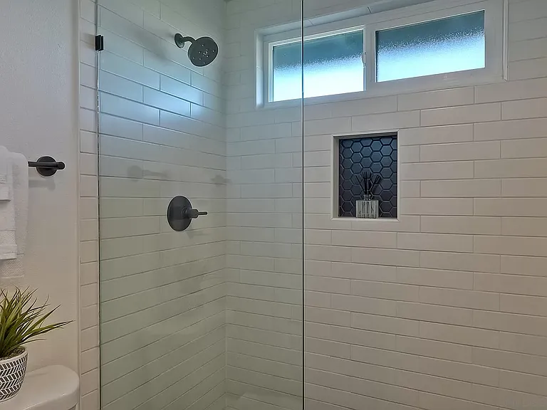 2722 La Golondrina St — Photo 7