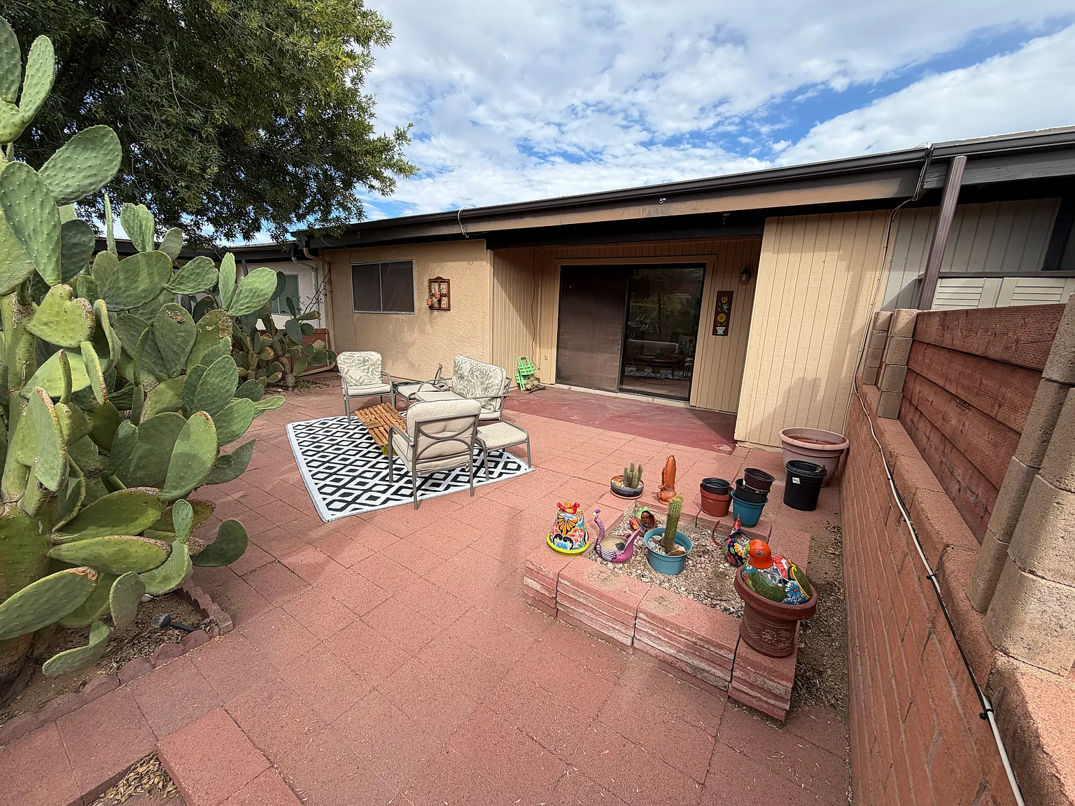 2 bed, 1.5 bath, 851 sqft, $1,500 — Photo 3