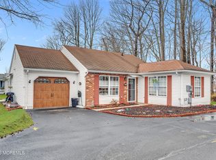 67 Farnworth Clos #1000, Freehold, NJ 07728