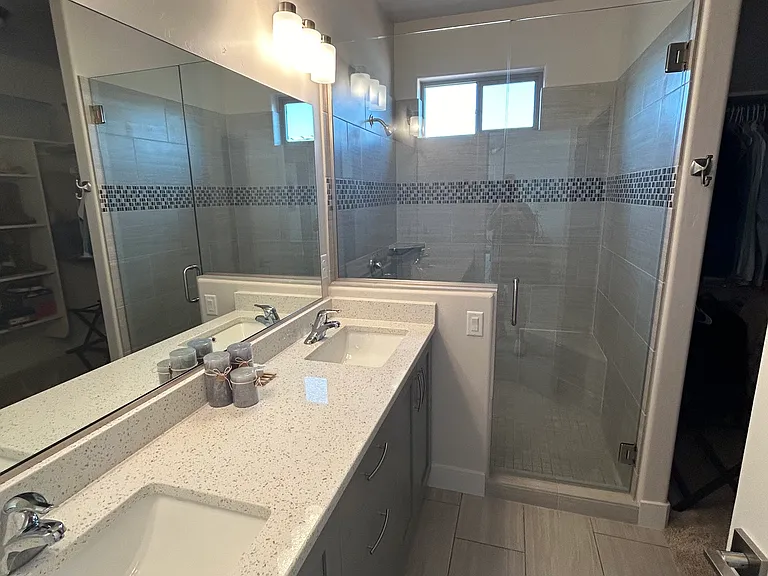 460 E Mohawk Dr — Photo 31