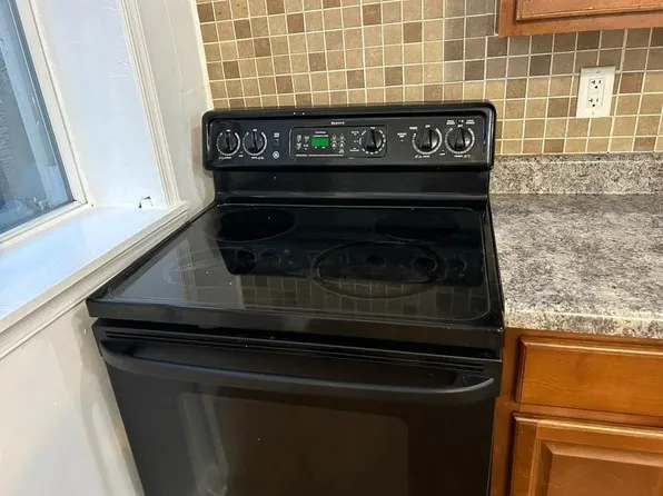 5545 Angora Ter, Philadelphia, PA 19143