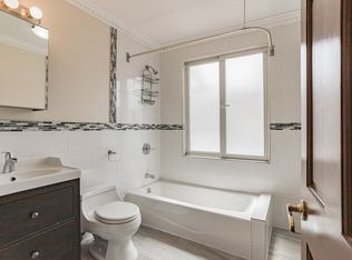 23-39 27th St #2, Astoria, NY 11105