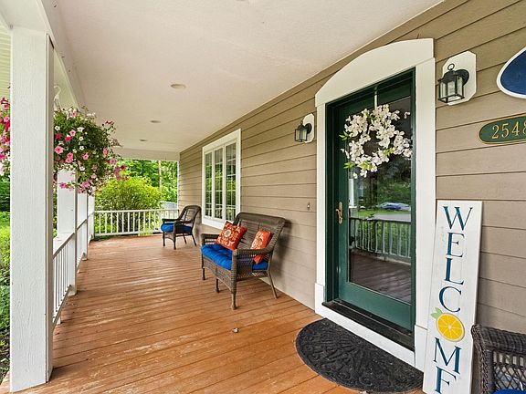 4th image of 2548 Krys Rd