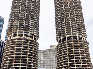300 N State St APT 4312, Chicago, IL 60654