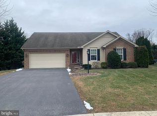 6 Rockledge Ct, Carlisle, PA 17015