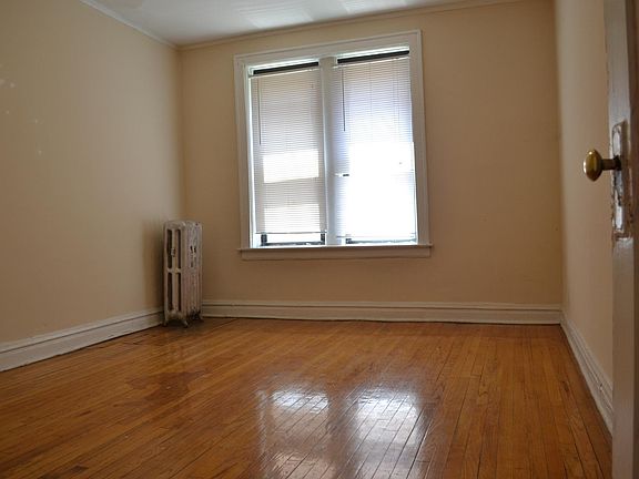 2nd image of 5455 S Everett Ave APT 2A
