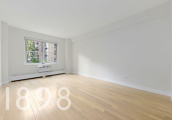 5th image of 245 E 80th St APT 9C