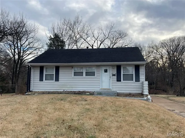 10300 Ross Cir, Saint Louis, MO 63137