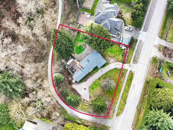 12136 New McLellan Rd, Surrey, BC V3X 2X9