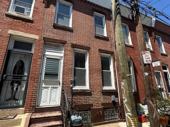 853 Mercer St, Philadelphia, PA 19125