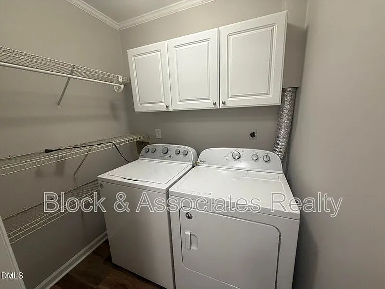 5551 Hamstead Crossing Dr — Photo 3