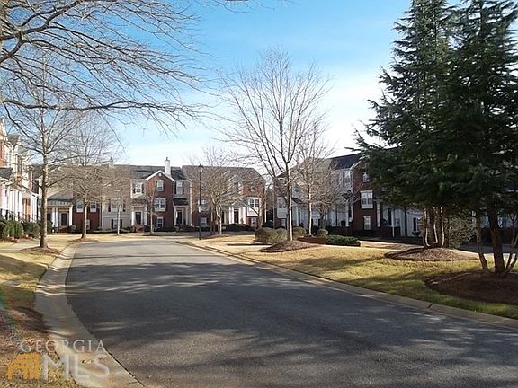 2nd image of 124 Weatherstone Square Dr
