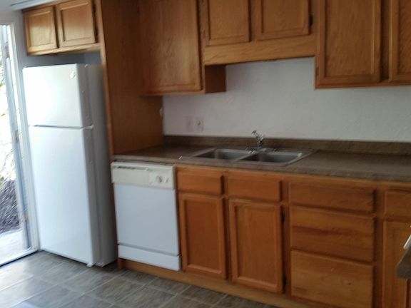 2nd image of 4858-60 Jumano Ave
